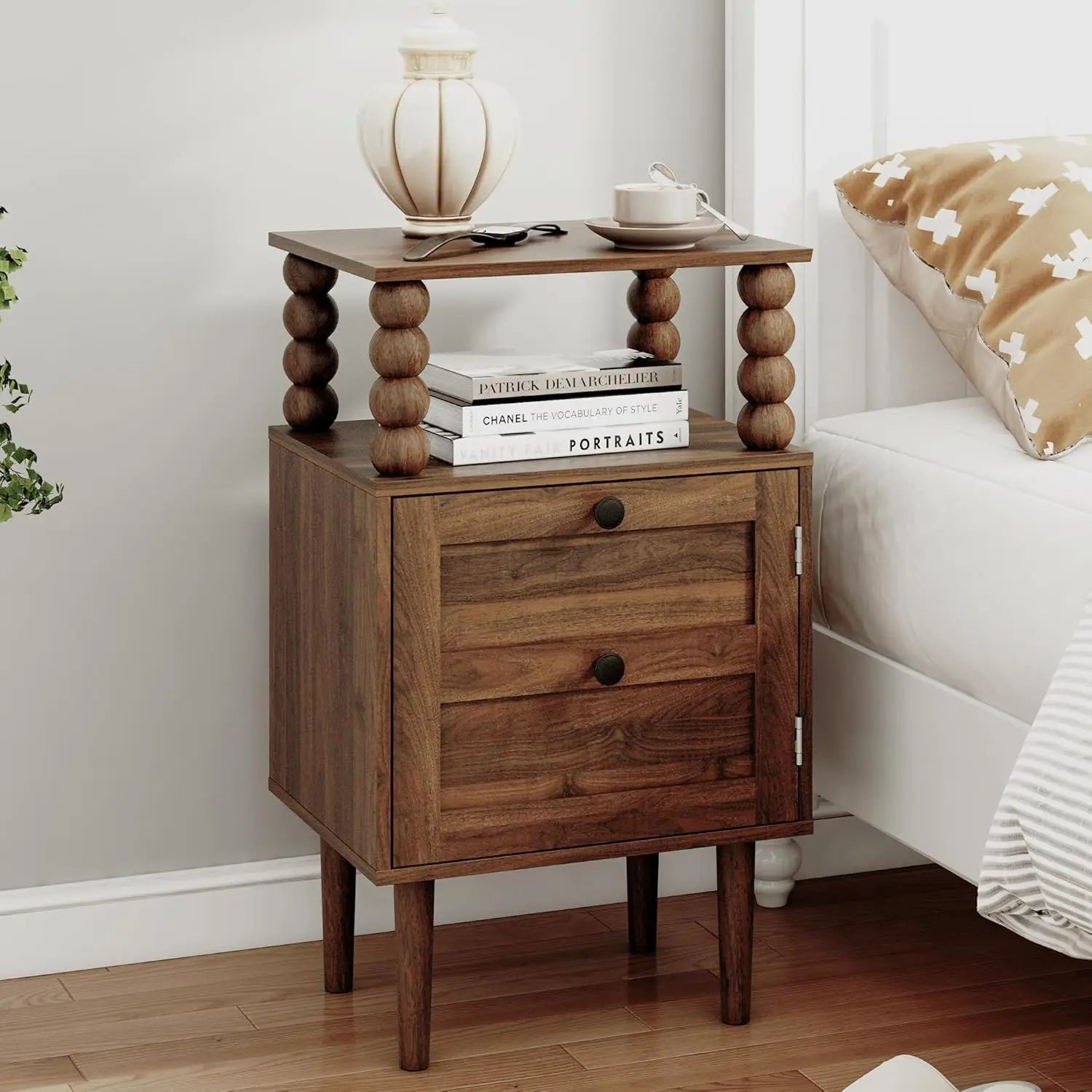 Modern Bedside Table with Storage Drawer