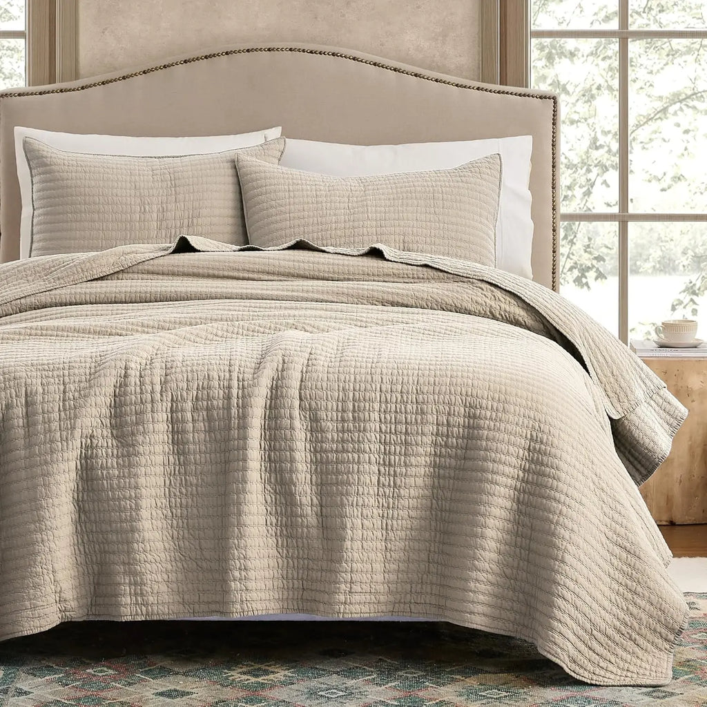 King Quilt Set - Beige Striped