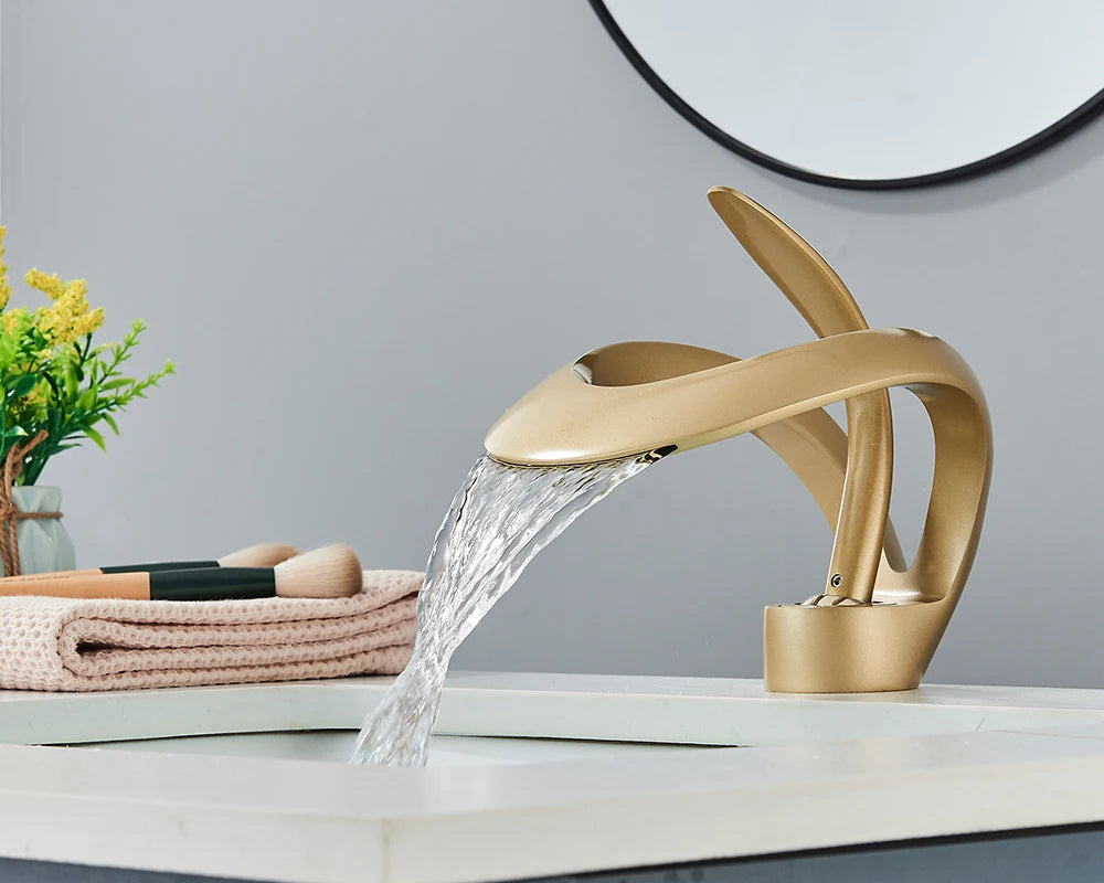 Contemporary Waterfall Basin Faucet