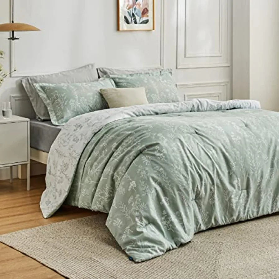 Floral Reversible Comforter Set