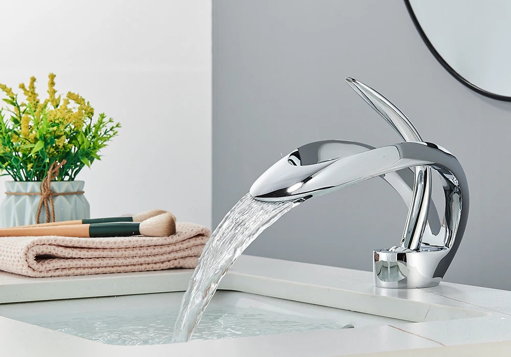 Contemporary Waterfall Basin Faucet