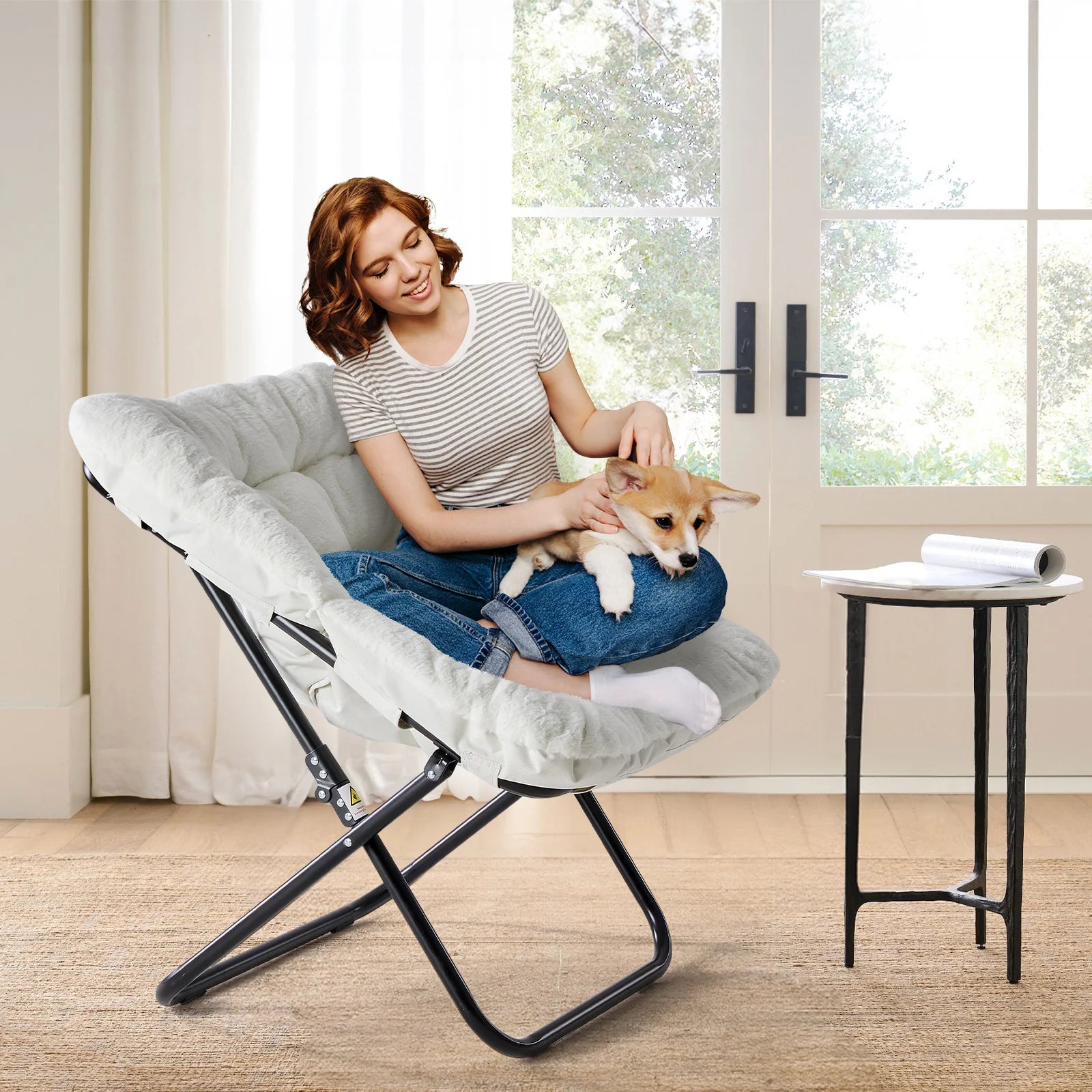 Folding Cozy Saucer Chair
