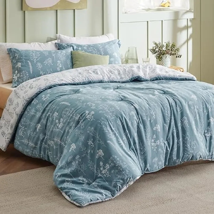 Floral Reversible Comforter Set